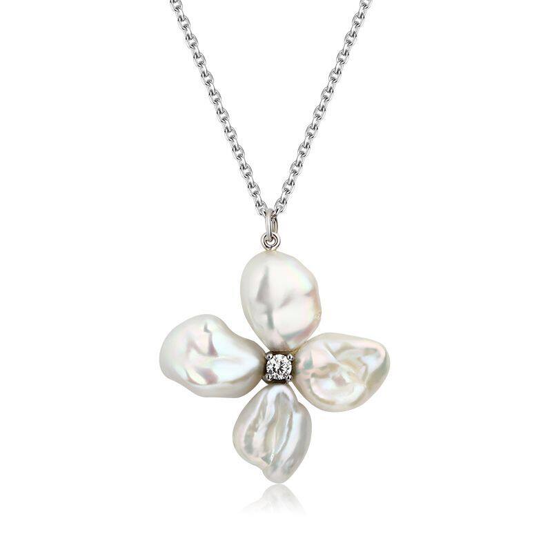 Sterling Silver White Baroque Pearl  Clover Necklace